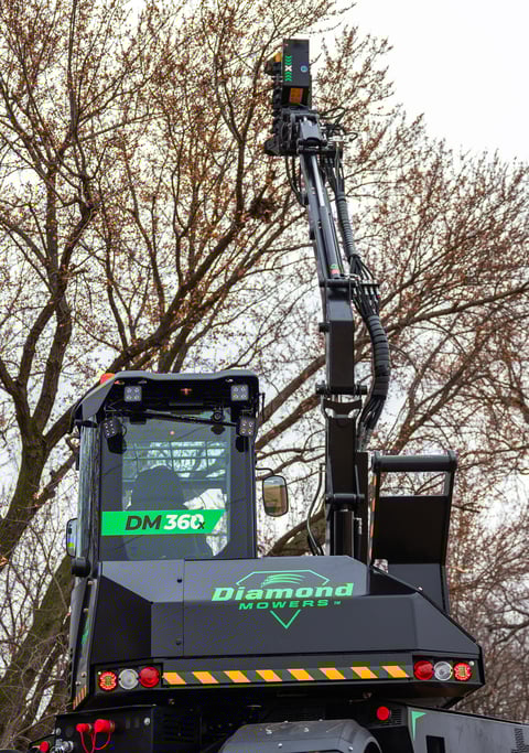 Diamond Mowers Disrupts Roadside Mowing with the New DM 360™