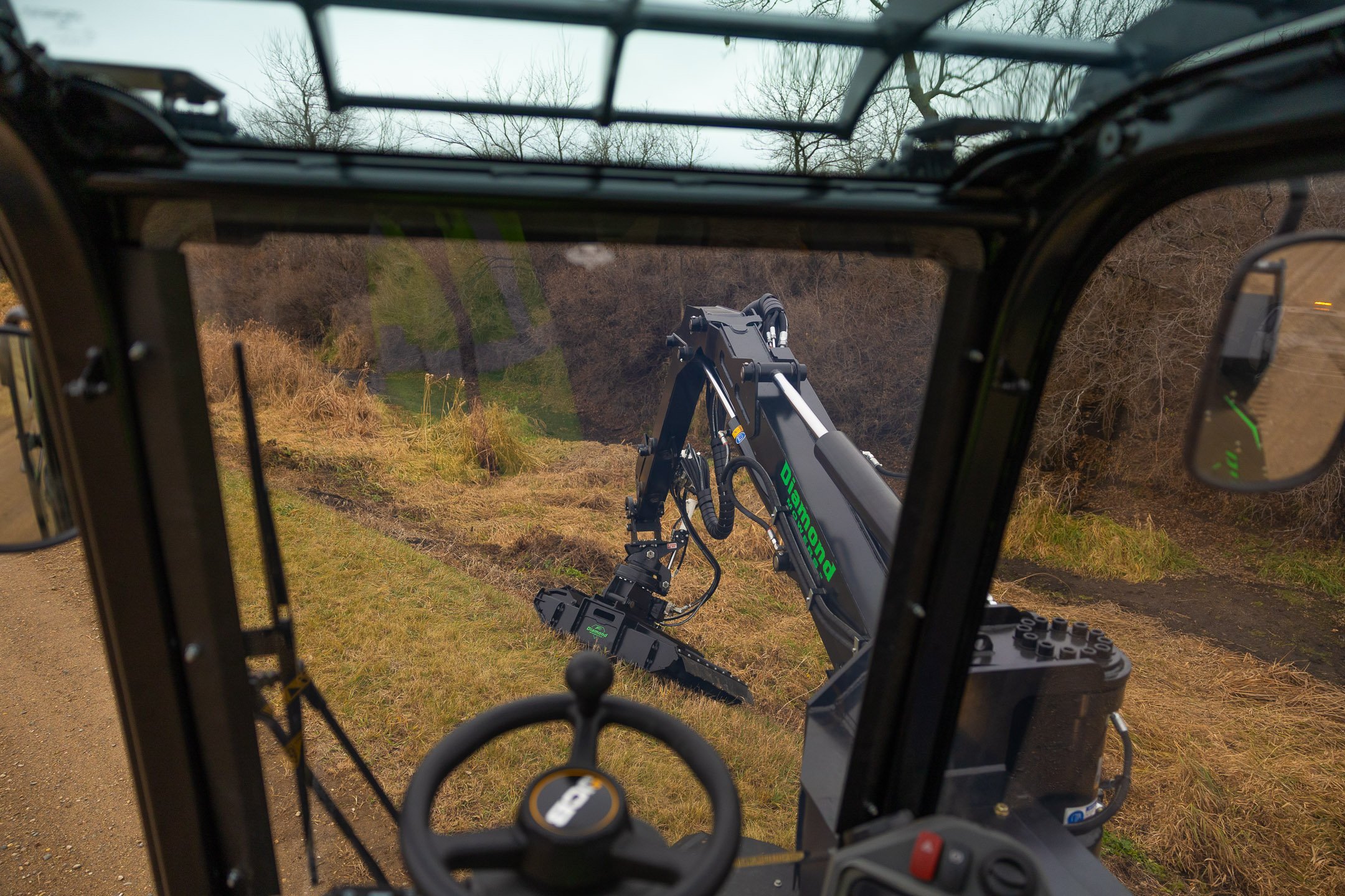 dm 360 cutting grass